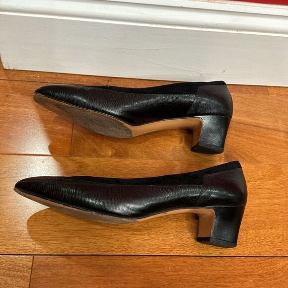 SALVATORE FERRAGAMO Black Suede  and Leather Square Toe Heels Pumps Sz 8 - Picture 6 of 10
